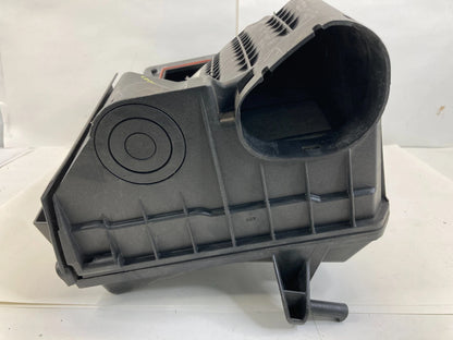 2004-2010 VOLVO S40 V50 ENGINE AIR INTAKE CLEANER FILTER BOX 30677194 OEM