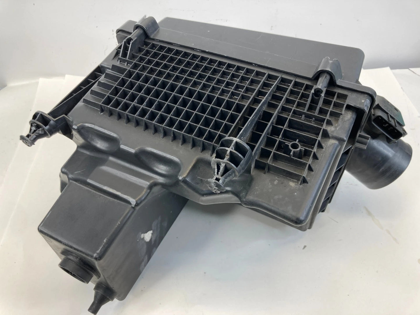 2008-2012 LAND ROVER LR2 3.2L AIR INTAKE CLEANER BOX FILTER HOUSING ASSY OEM