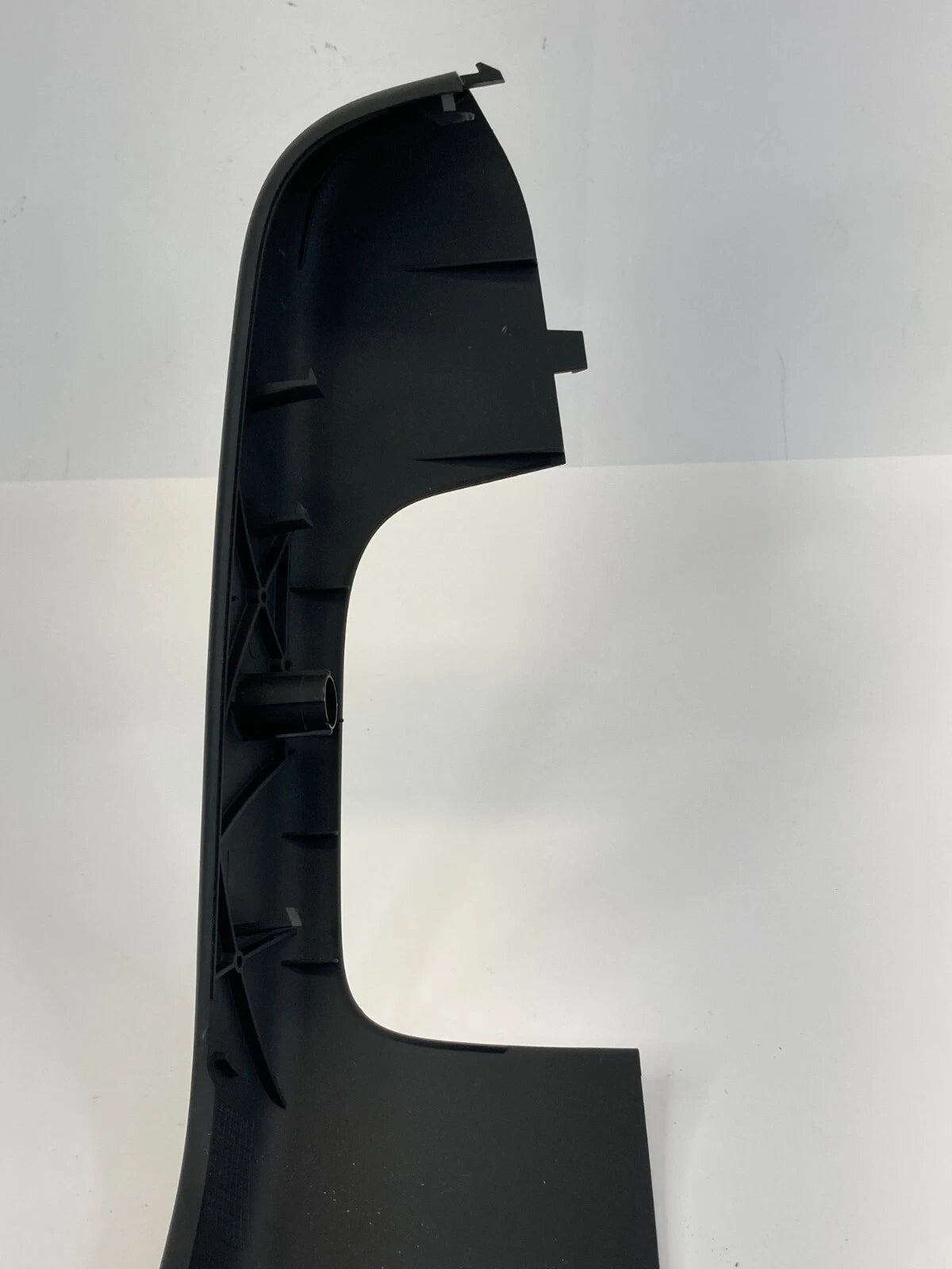 2013-2016 AUDI A4 REAR RIGHT SIDE DOOR PULL HANDLE COVER TRIM BEZEL 8K0868824
