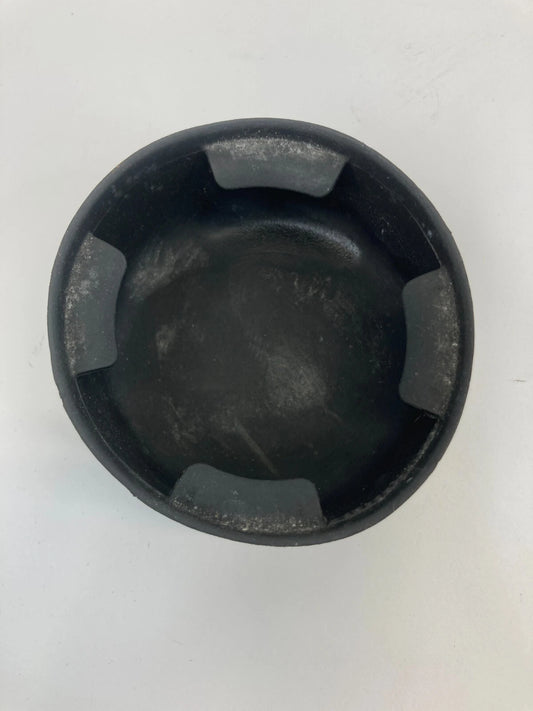 02-09 CHEVROLET TRAILBLAZER FRONT CENTER CONSOLE RUBBER CUP HOLDER INSERT MAT
