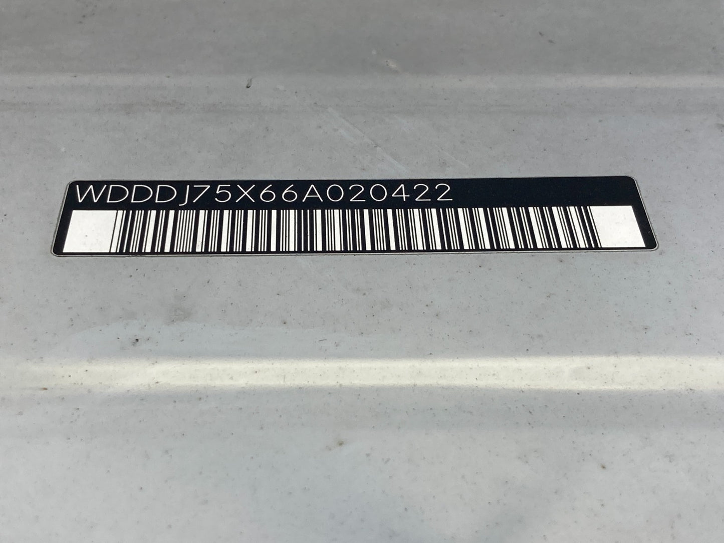 2006 Mercedes-Benz CLS500 Trunk Tailgate License Plate Bracket Holder OEM