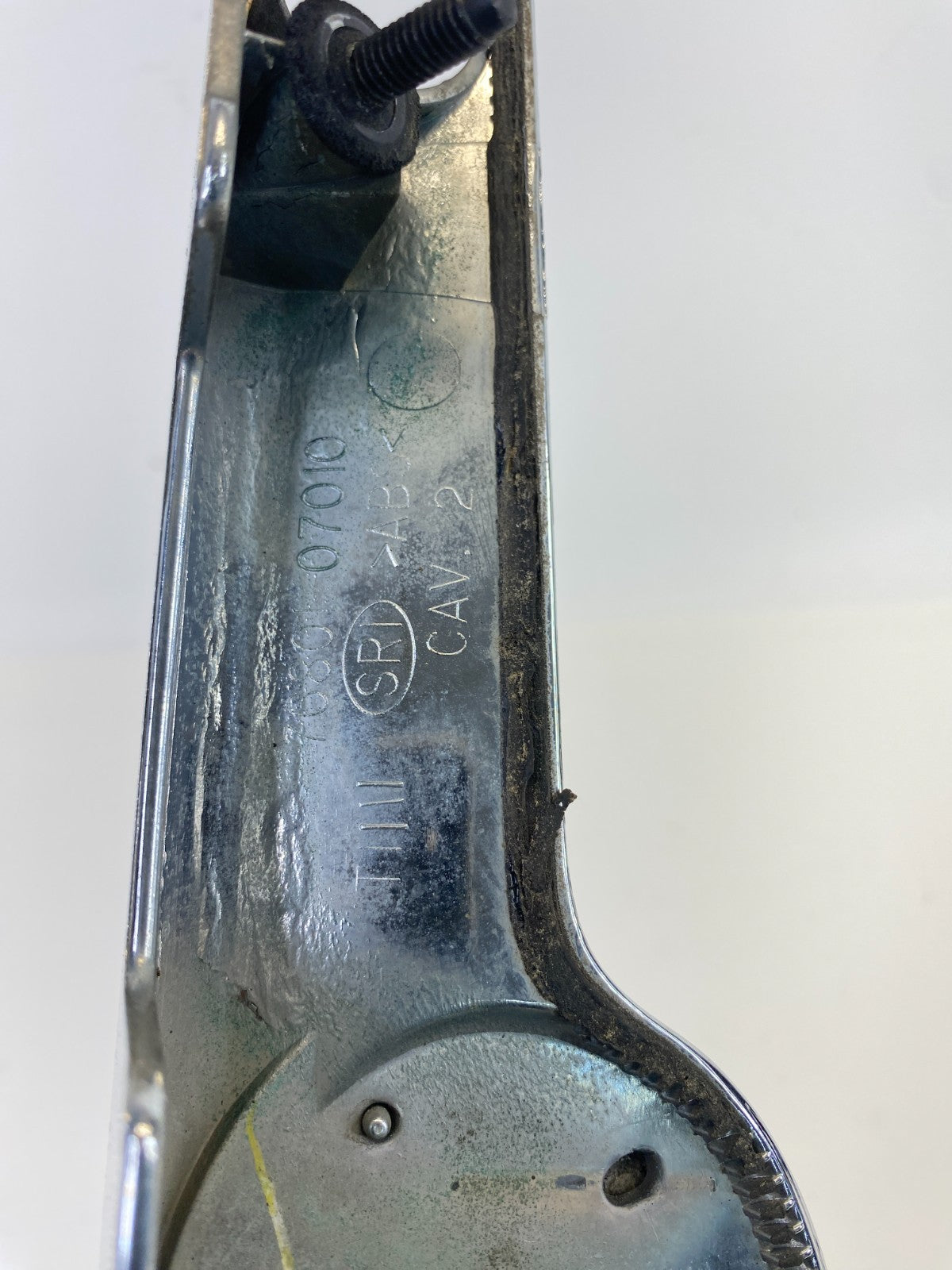 2003 2004 Toyota Avalon Rear Trunk Lid Molding Handle Garnish 76801-07010 OEM