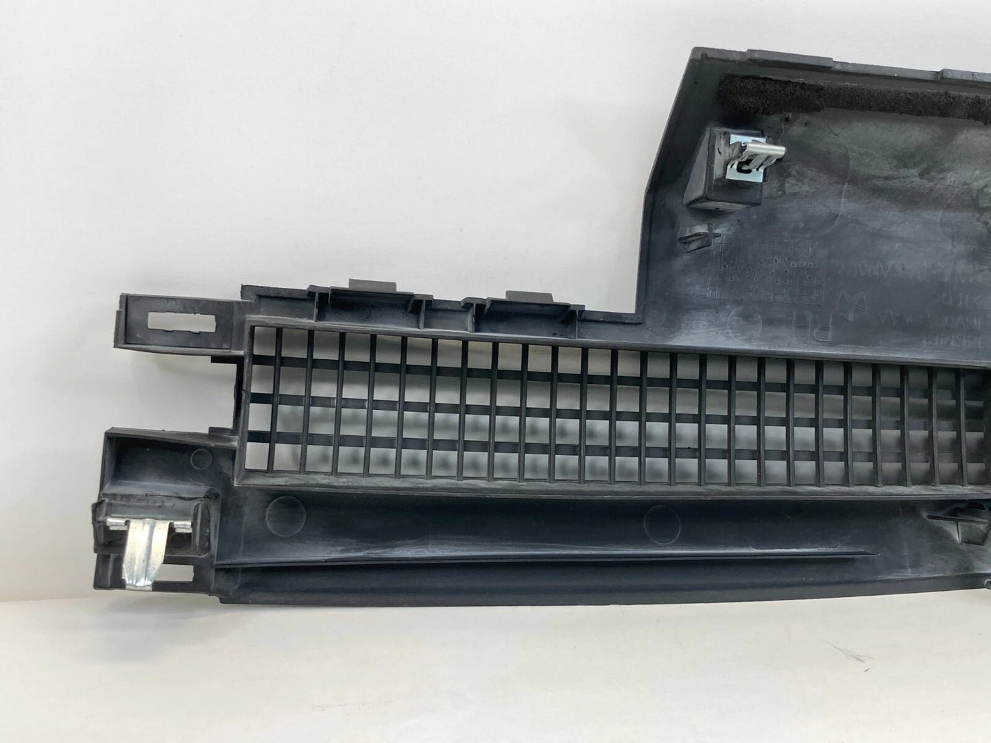 09-12 JEEP LIBERTY DASH UPPER RH SIDE DEFROSTER AIR VENT GRILLE TRIM 1BV09XDVAD