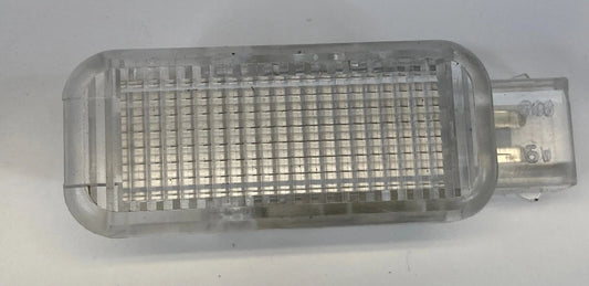 05-18 AUDI A6 QUATTRO REAR LEFT DOOR PANEL COURTESY LAMP LIGHT 8D0-947-41 OEM