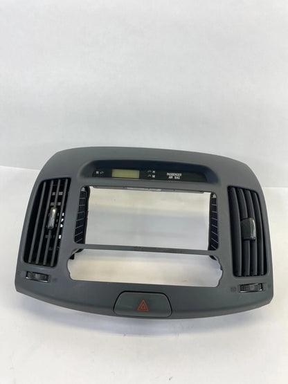 07-10 HYUNDAI ELANTRA DASH RADIO BEZEL AC AIR VENT TRIM W/ DIGITAL CLOCK OEM