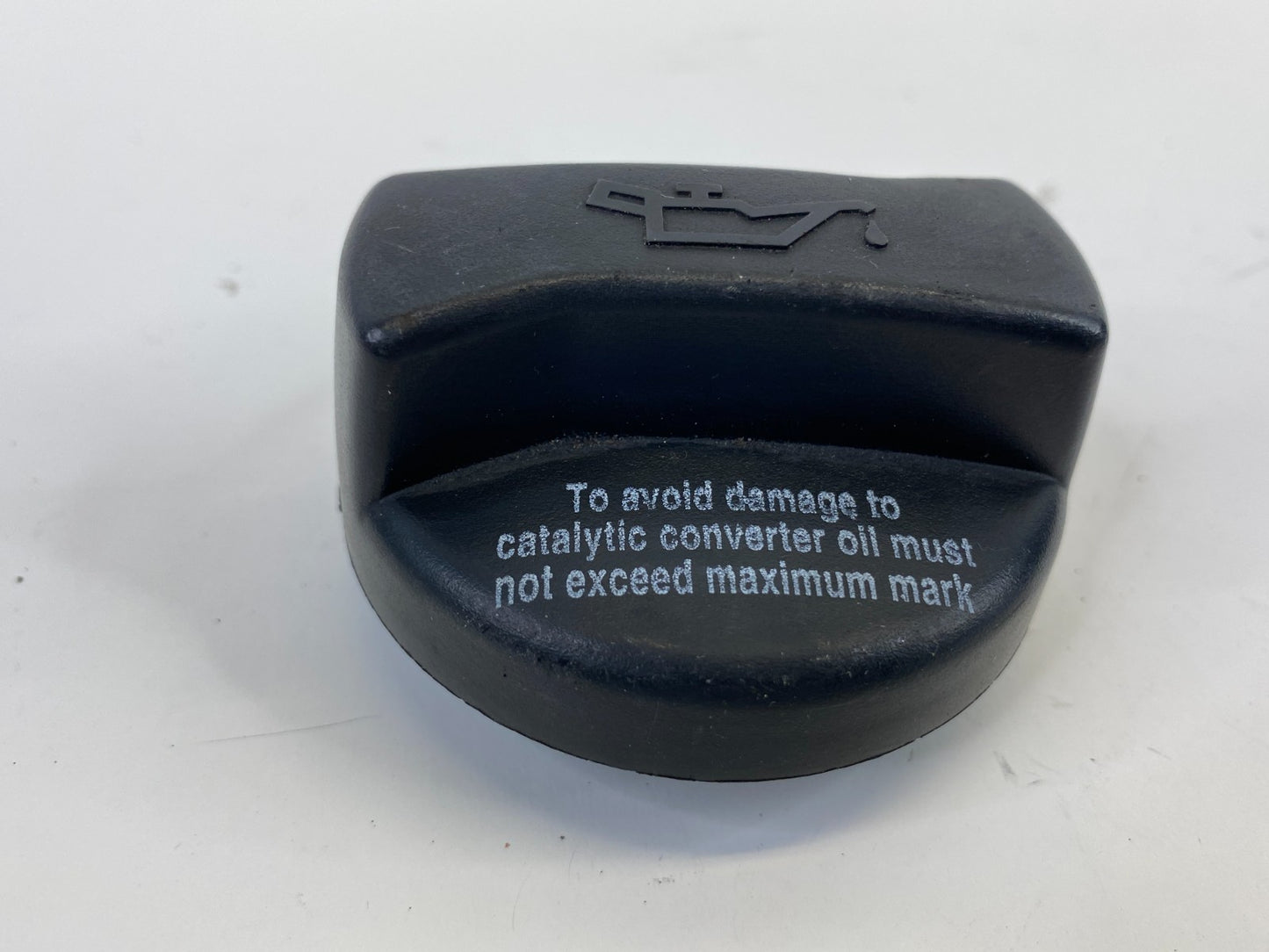 1998-2014 Volkswagen Beetle 2.0L L4 Engine Oil Filler Cap Lid Cover OEM