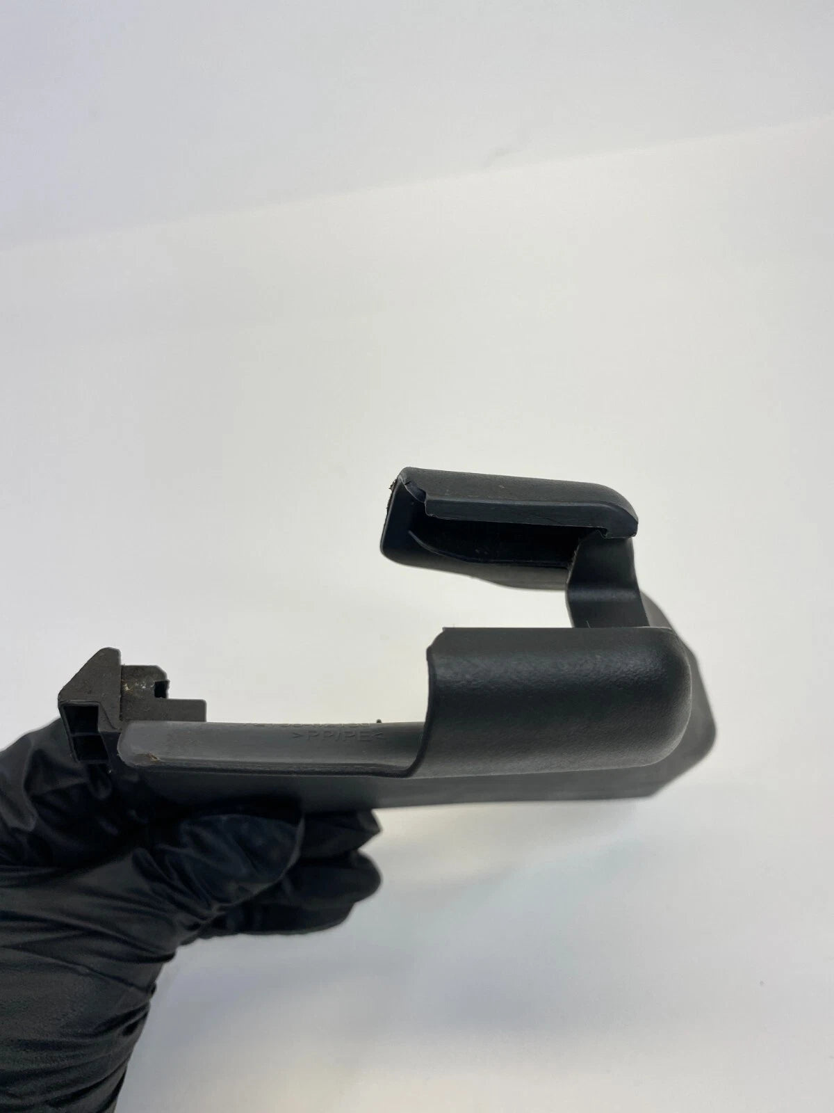 2009-2013 TOYOTA COROLLA LEFT SEAT TRACK BRACKET INNER COVER TRIM 72158-02130