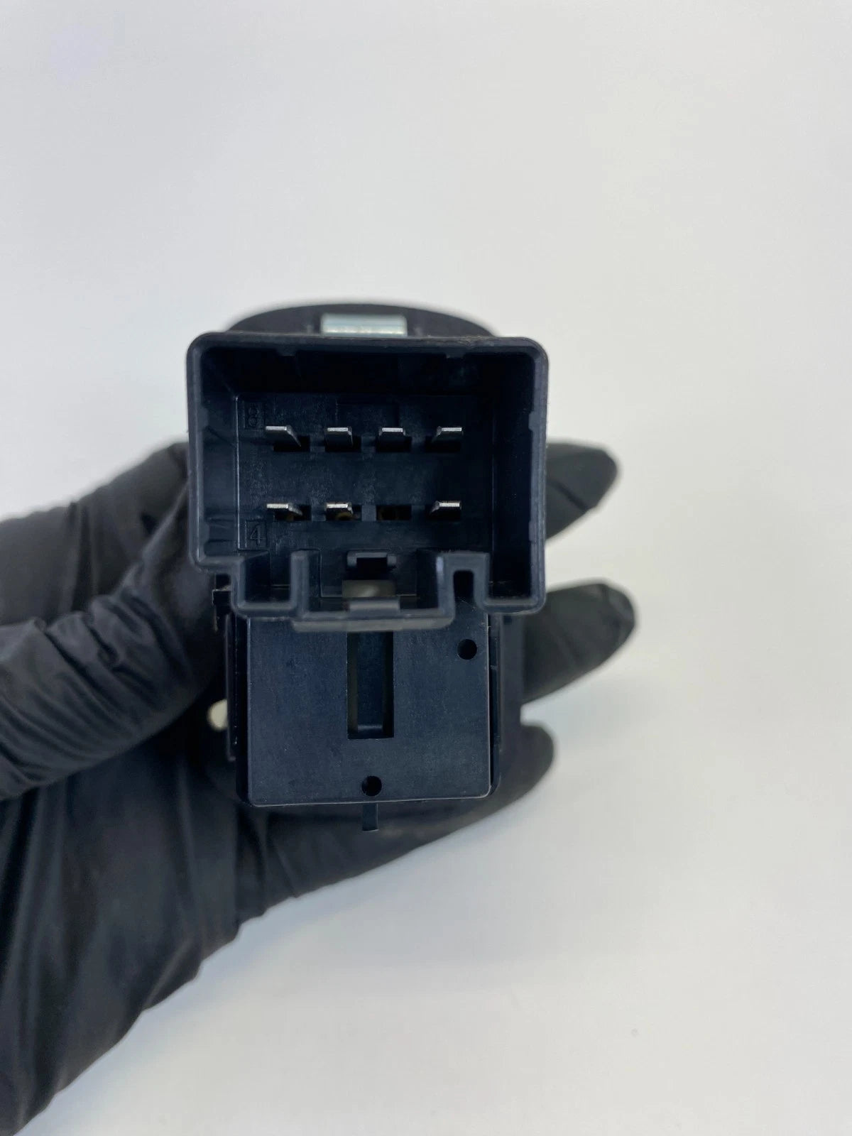 2011-2015 FORD EXPLORER REAR LEFT OR RIGHT DOOR WINDOW SWITCH BB5T-19529-ADW