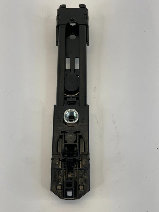 2006-2010 VOLKSWAGEN JETTA FRONT RIGHT PASSENGER SIDE SEAT BELT ADJUSTER HEIGHT