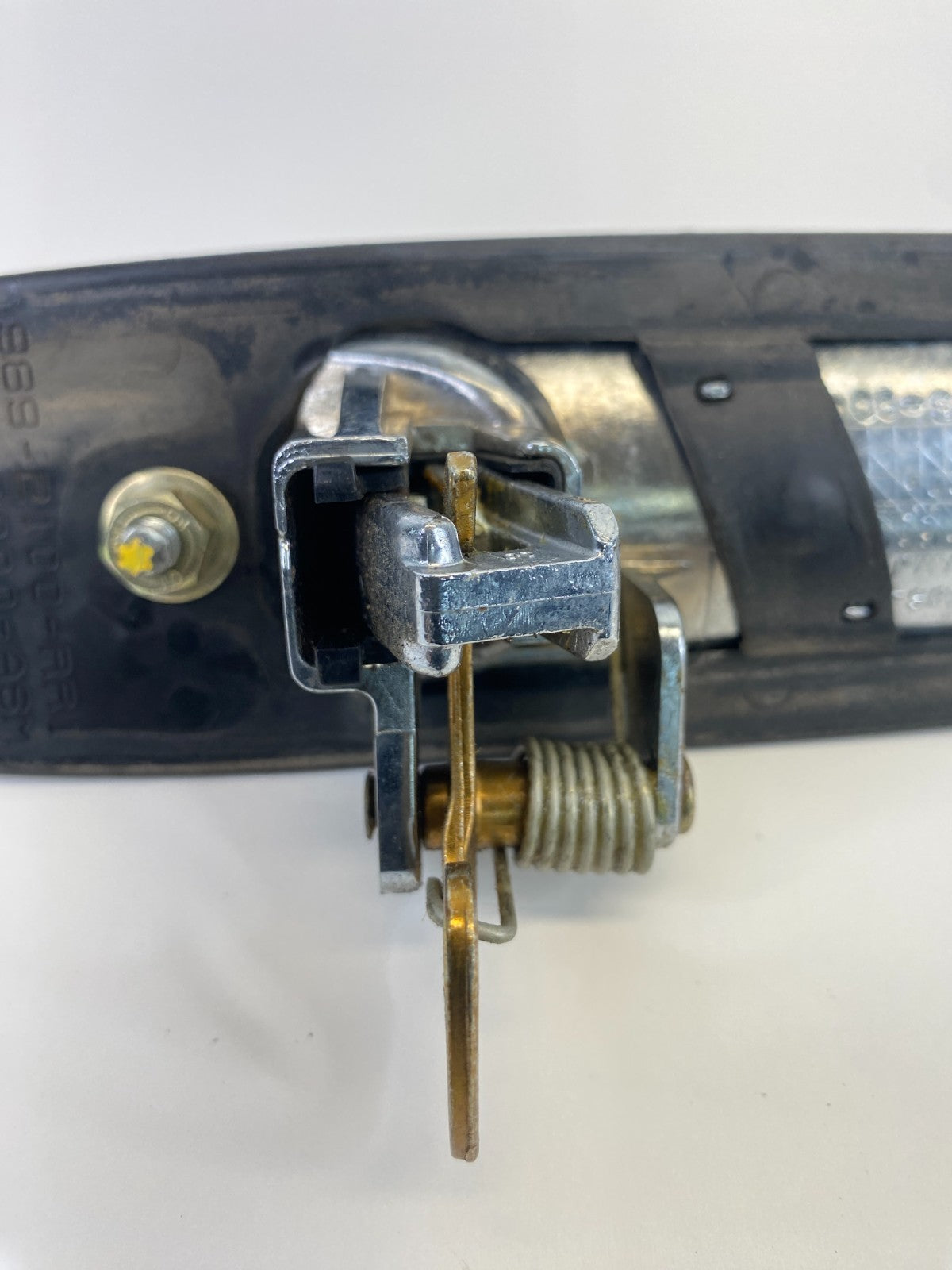 1998-2002 Lincoln Town Car Rear Right Exterior Door Handle Assembly