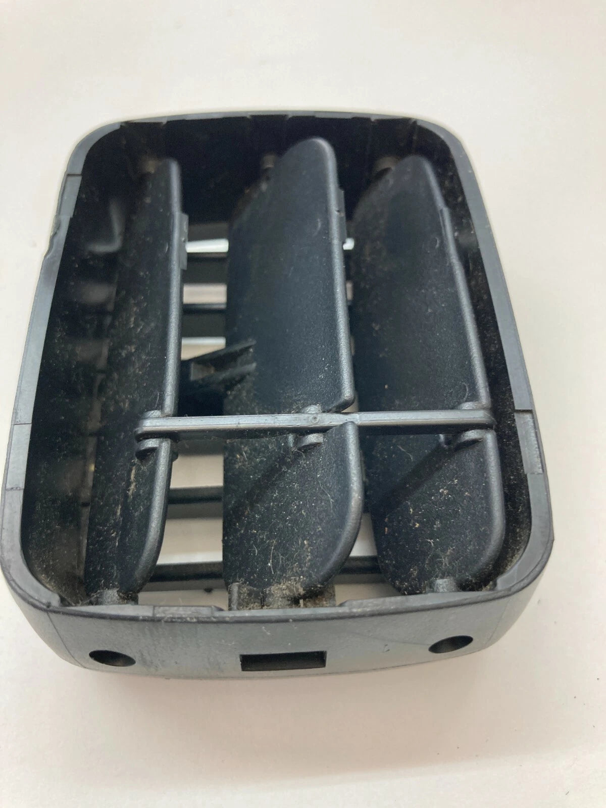 1996-1999 NISSAN PATHFINDER DASH FRONT RIGHT PASSENGER A/C AIR VENT OUTLET DUCT