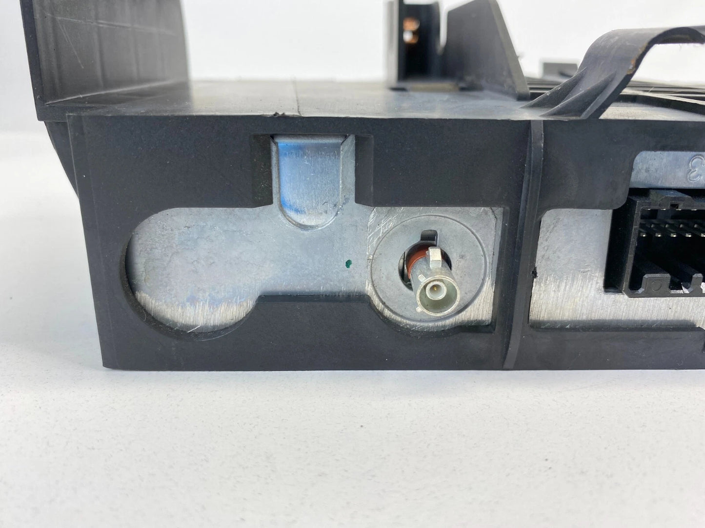 2012 2013 CHEVROLET SONIC COMMUNICATION INTERFACE MODULE W/ BRACKET 22903686