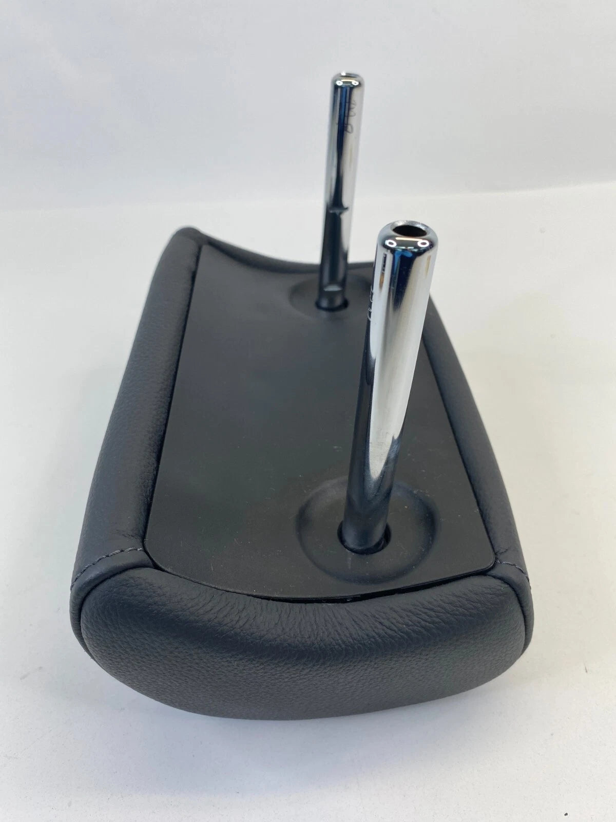 2005-2007 AUDI A6 QUATTRO REAR CENTER RIGHT PASSENGER SEAT HEADREST HEAD REST