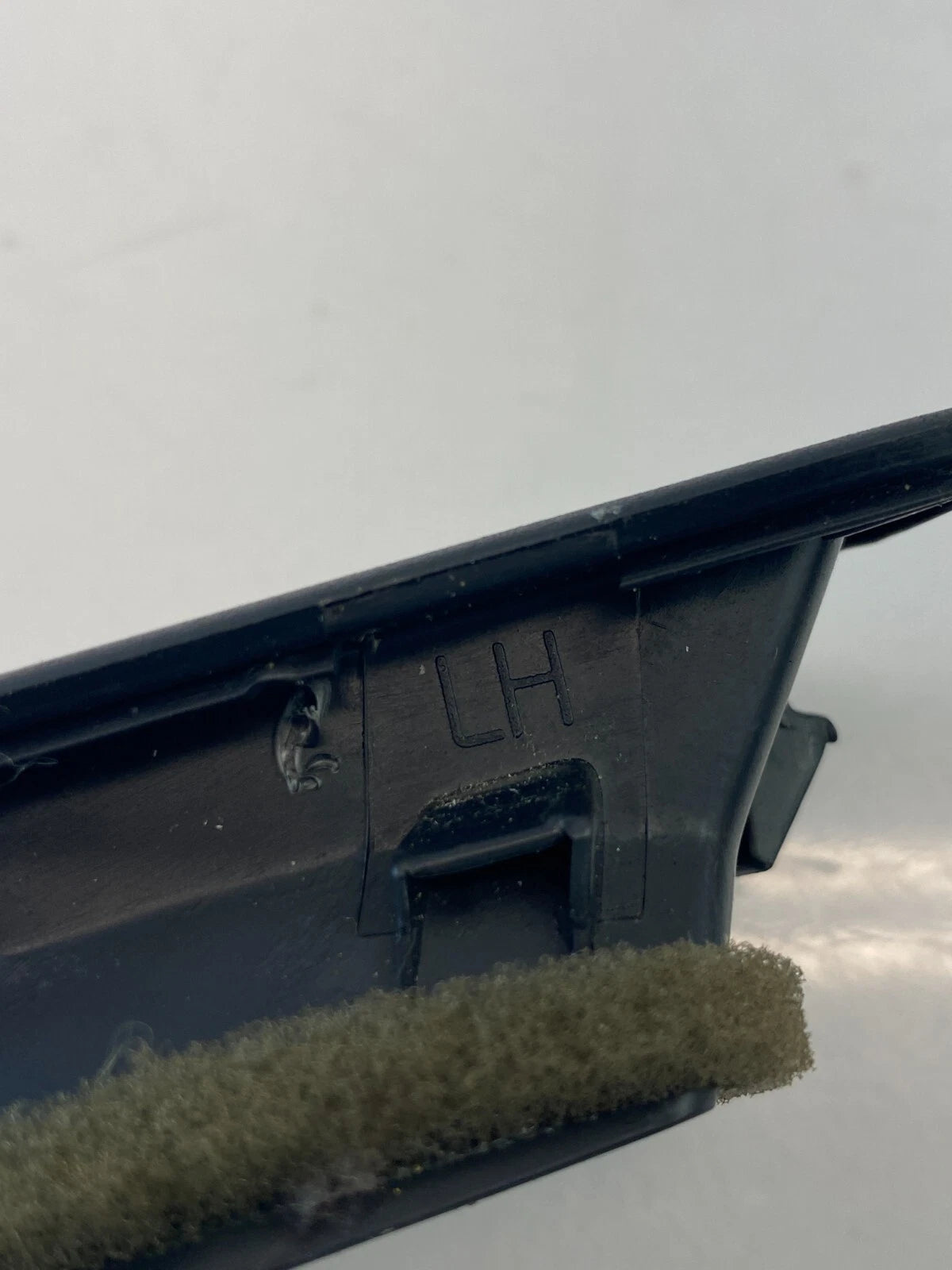 2011-2016 HYUNDAI ELANTRA SEDAN FRONT DASH LEFT DEFROSTER A/C AIR VENT GRILLE