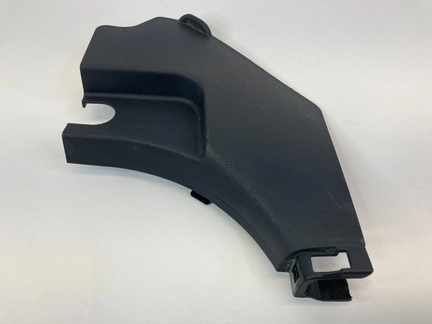 2012-2017 KIA RIO LEFT DRIVER LOWER FOOTWELL PILLAR COWL KICK PANEL COVER TRIM