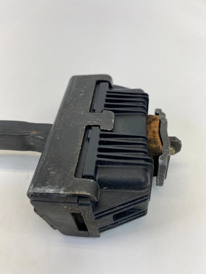 2004-2007 BMW 530I FRONT RIGHT SIDE DOOR CHECK STOP STOPPER DETENT 7033609 OEM