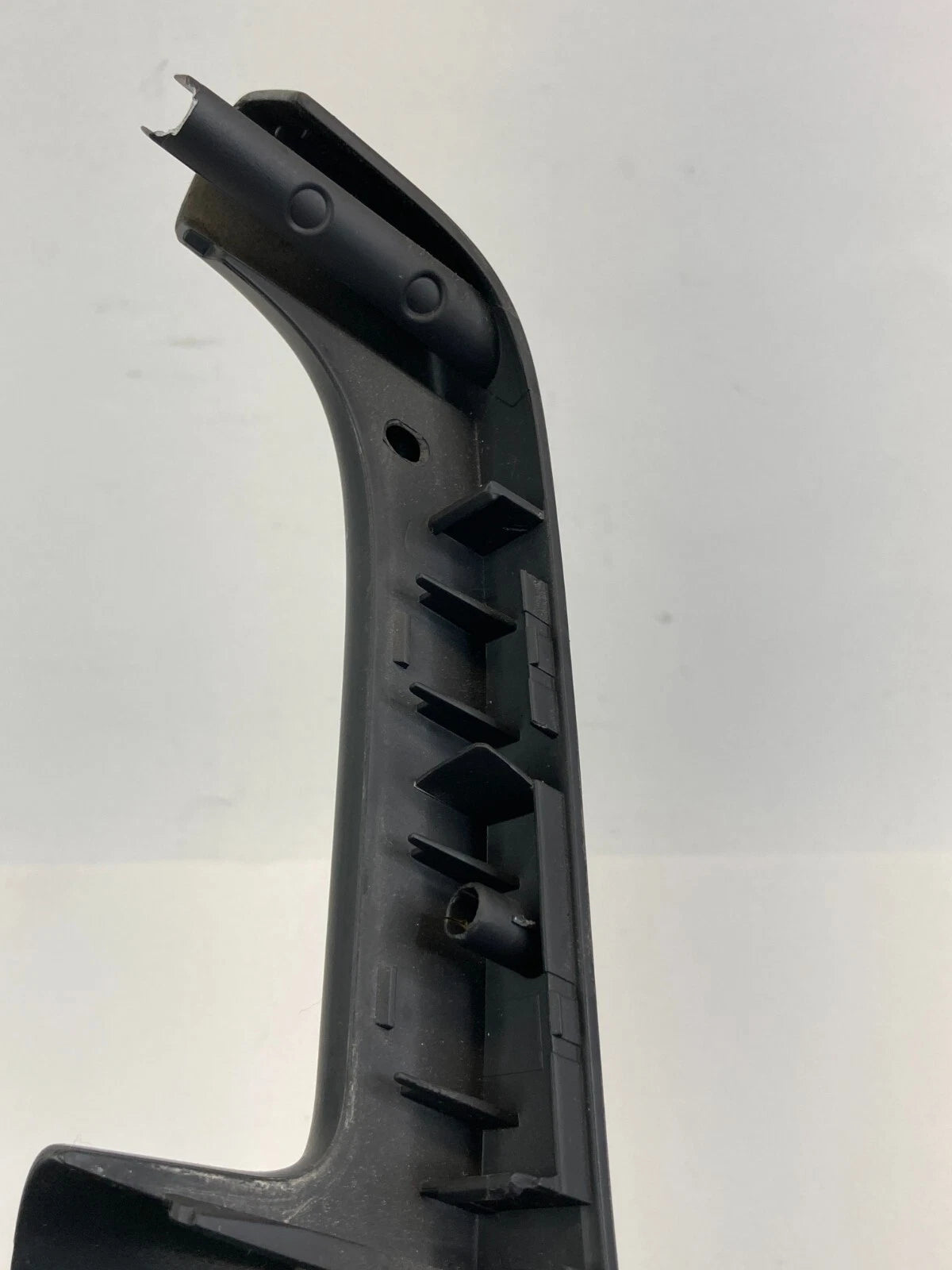 2010-2014 VW VOLKSWAGEN JETTA REAR LEFT DOOR PANEL PULL HANDLE TRIM 1K4-868-055B