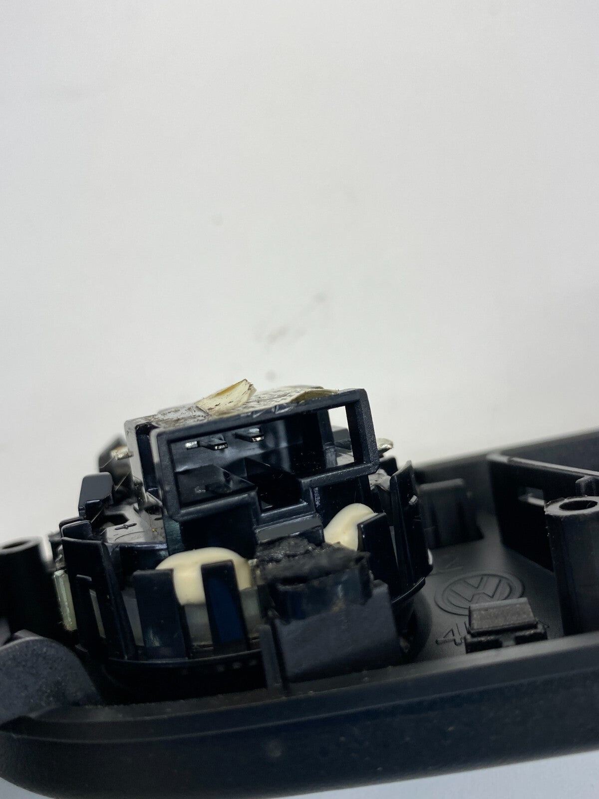 2012-2015 Volkswagen Passat Rear Left Side Interior Door Handle 561839019 OEM