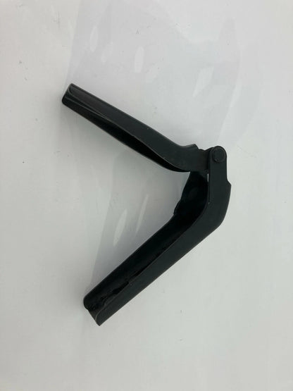 2002-2005 SATURN VUE FRONT RIGHT PASSENGER SIDE HOOD BONNET HINGE BRACKET OEM
