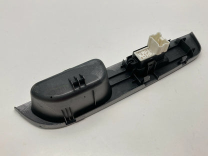 2007-2009 NISSAN VERSA REAR RIGHT PASSENGER SIDE WINDOW SWITCH BEZEL 82961EM31A