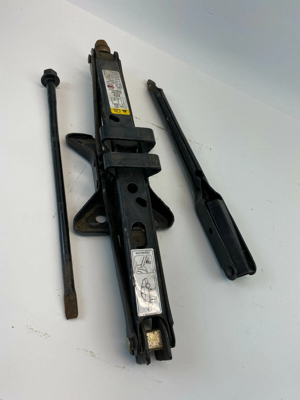 2005 2006 2007 SATURN RELAY SPARE TIRE EMERGENCY JACK LUG WRENCH TOOLS SET KIT