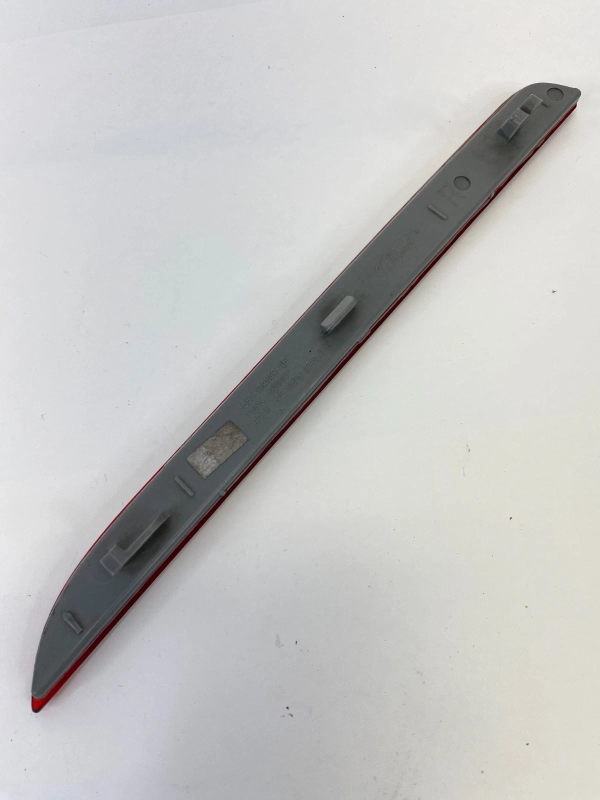 2016-2019 FORD EXPLORER INTERCEPTOR REAR BUMPER RIGHT SIDE LOWER REFLECTOR LAMP