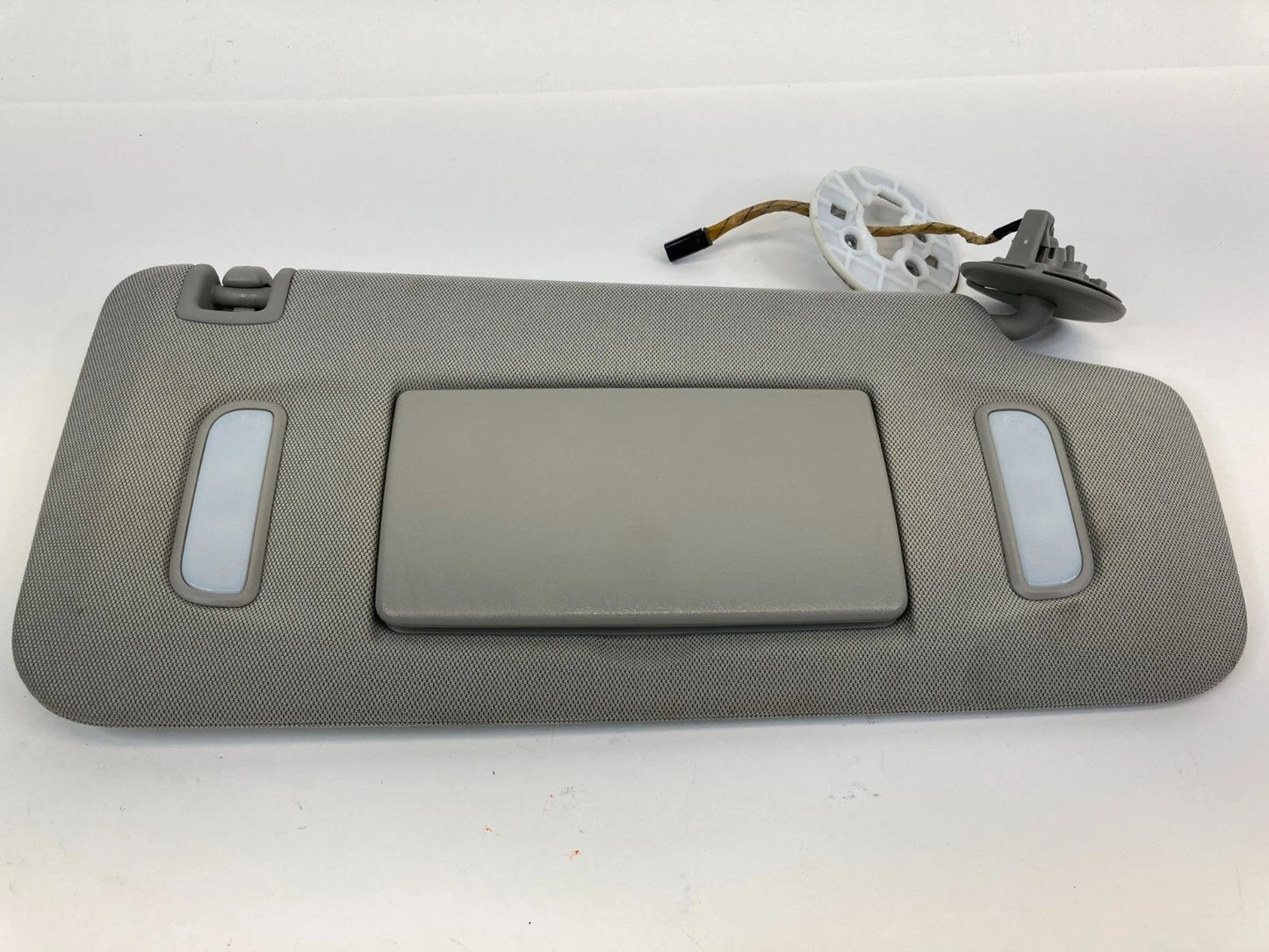 2010-2017 CHEVROLET EQUINOX GMC TERRAIN RIGHT SUNVISOR PASSENGER SUN VISOR GRAY