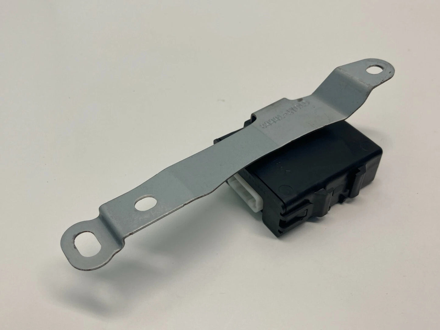 04 05 06 07 08 09 TOYOTA PRIUS DOOR LOCK OSCILLATOR CONTROL MODULE 89991-47010