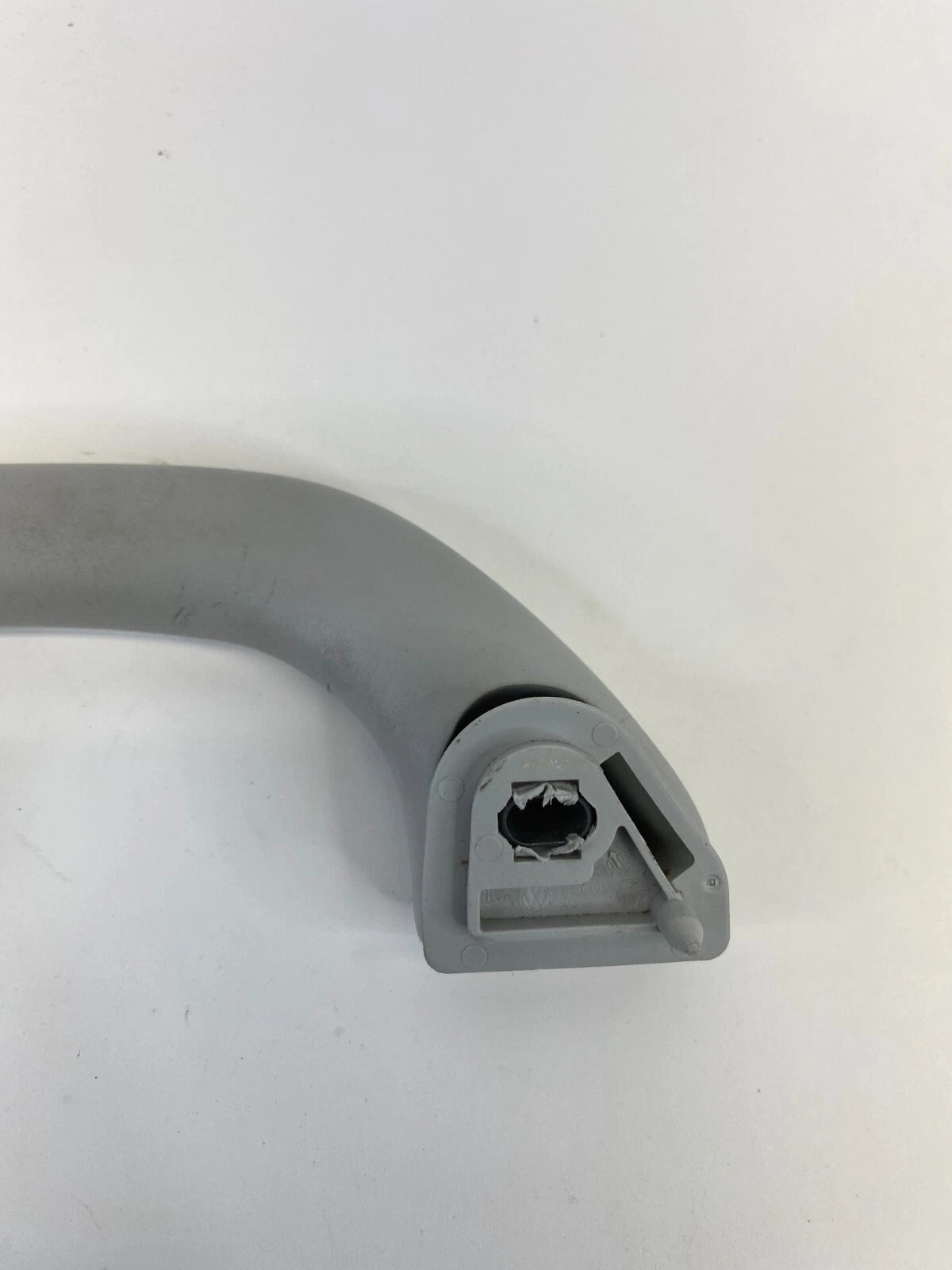 01-05 VOLKSWAGEN JETTA INTERIOR ROOF REAR RIGHT GRAB HANDLE ASSIST HANDLE OEM