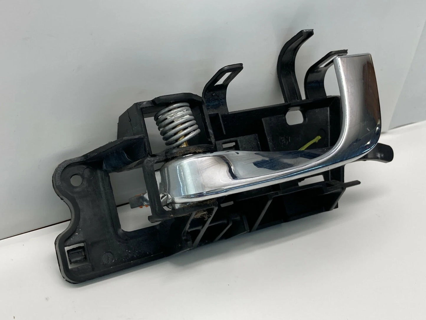 2003 2004 2005 2006 2007 CADILLAC CTS REAR LEFT BACK SIDE INNER DOOR HANDLE LH