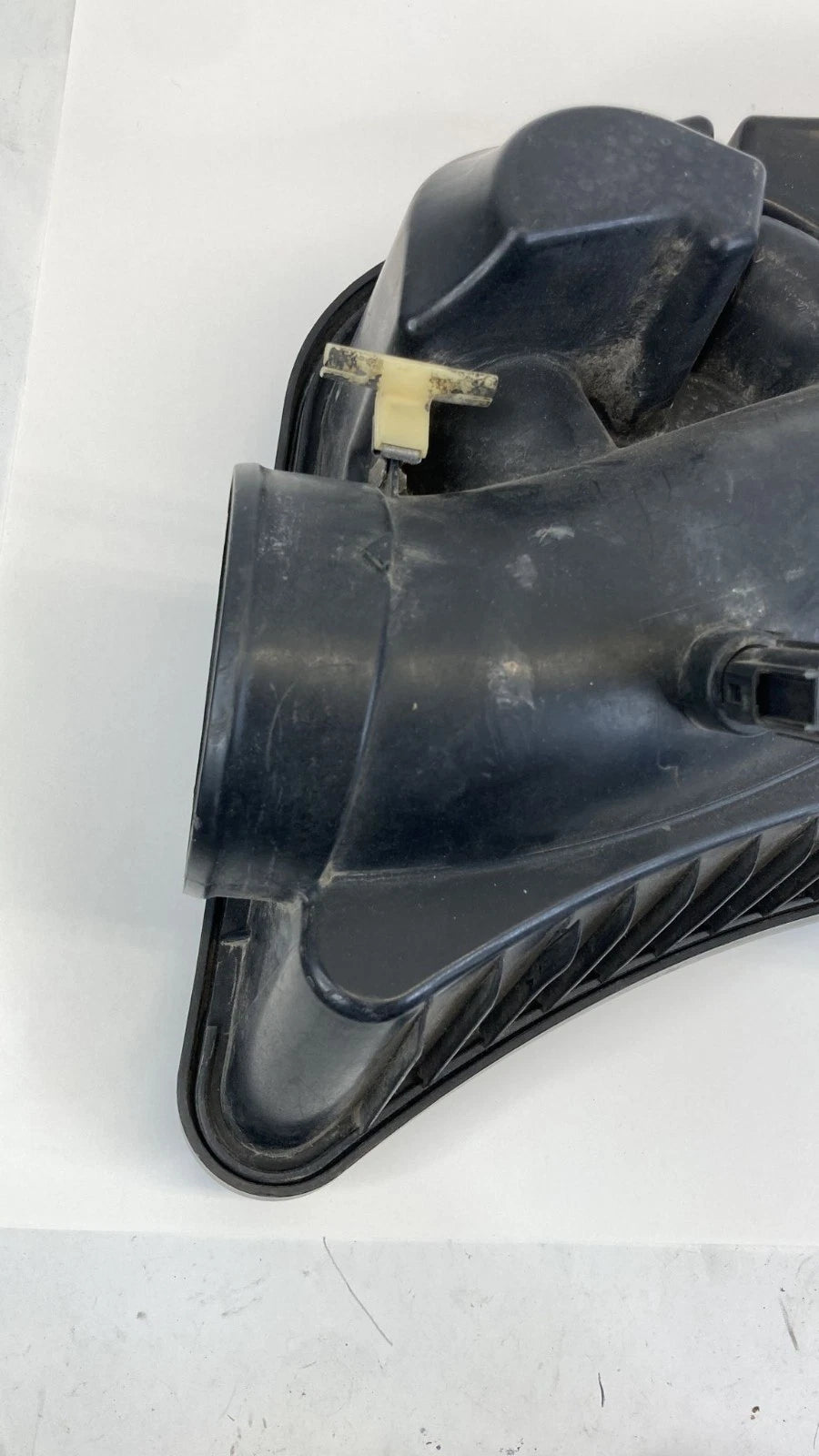 05-08 Jeep Grand Cherokee 06-08 Commander 5.7L Air Cleaner Resonator 53013517AD