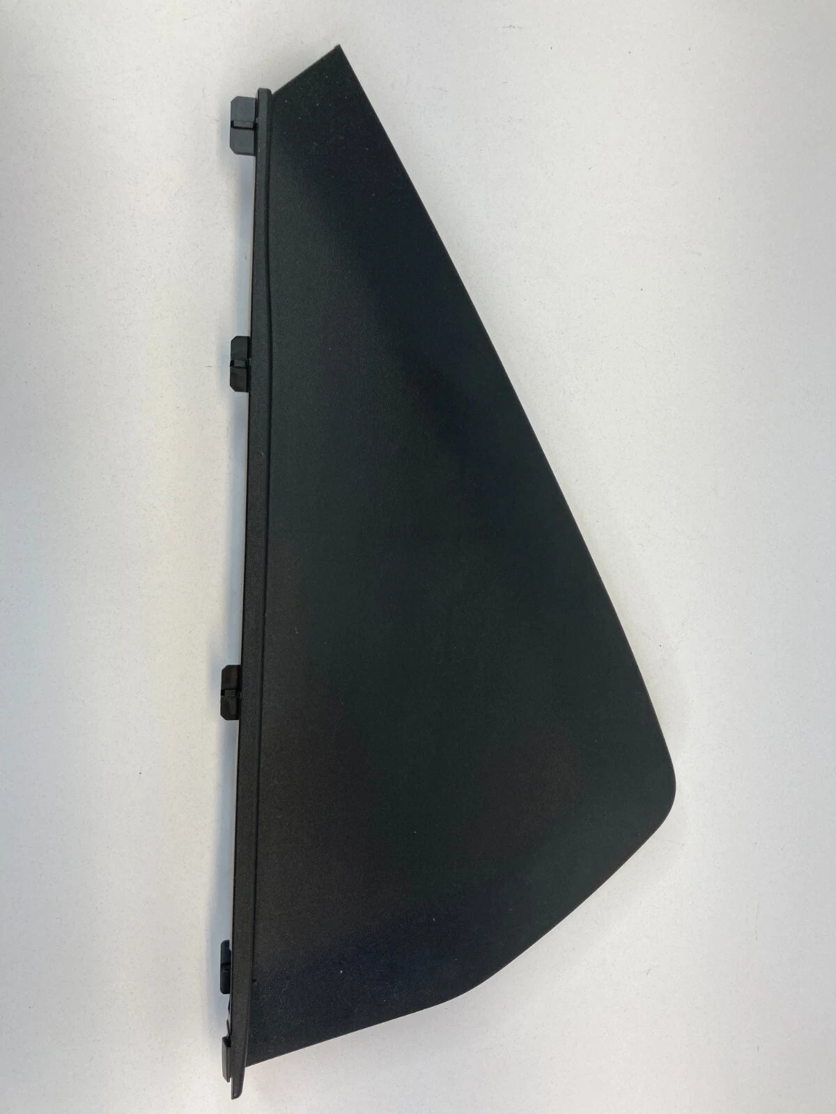 2008-2013 NISSAN ROGUE DASH RIGHT PASSENGER SIDE END CAP COVER 68498-JM00A OEM