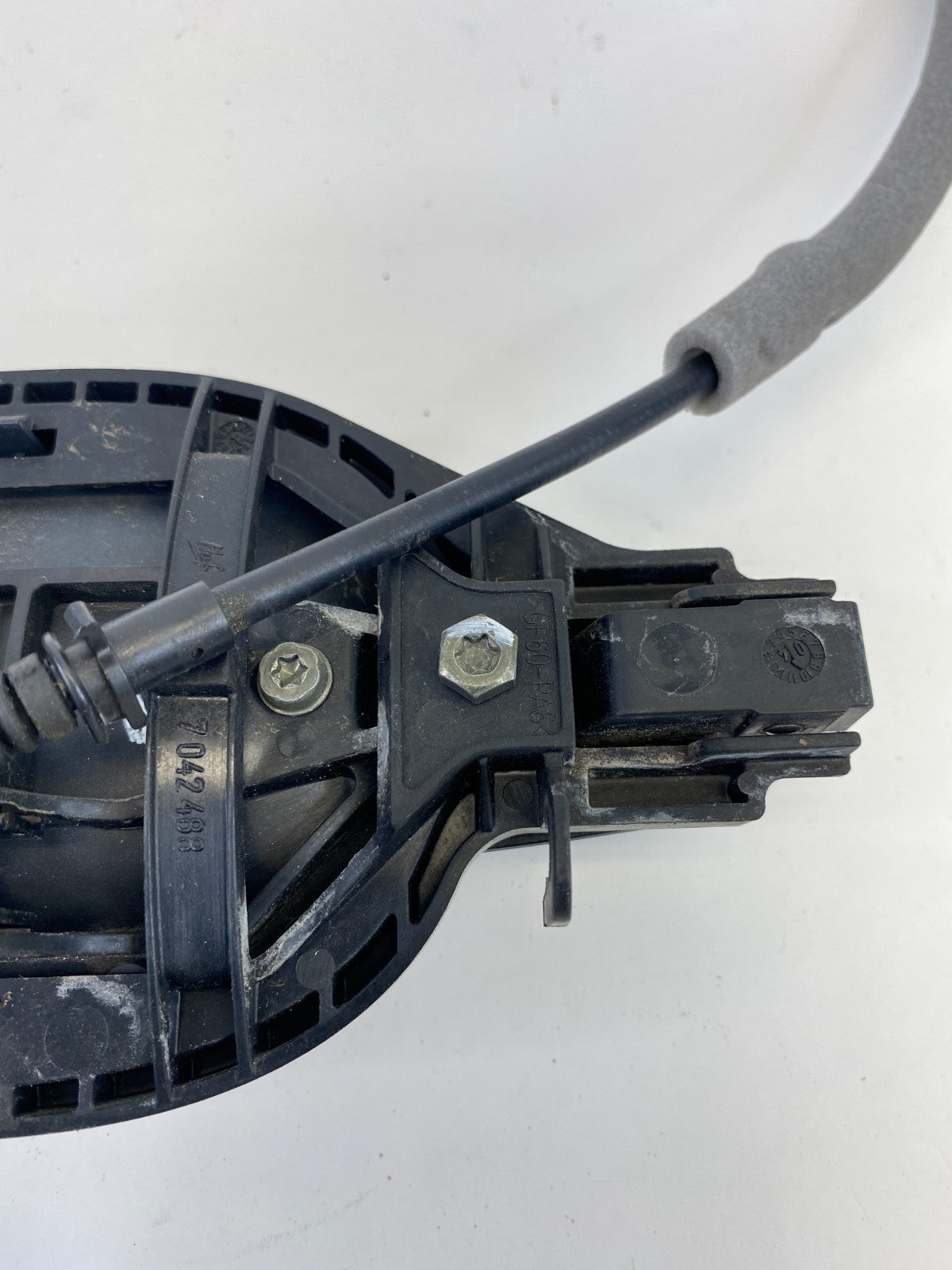 2003-2008 Land Rover Range Rover Rear Left Side Exterior Door Handle Assembly