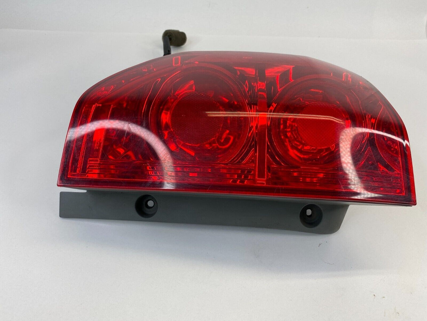 2003 2004 Honda Pilot EX SUV 4-DR Rear Left Tail Light Taillight Assembly OEM