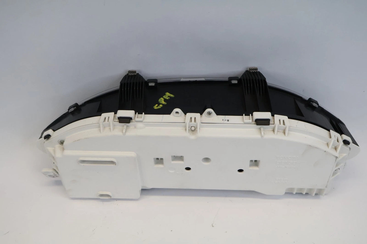 2007 2008 TOYOTA YARIS 1.5L DASH SPEEDOMETER CLUSTER 194K MILES 83800-52F10 OEM