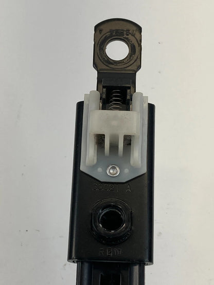07-10 HYUNDAI ELANTRA FRONT LEFT DRIVER SIDE SEAT BELT ADJUSTER HEIGHT SUPPORT