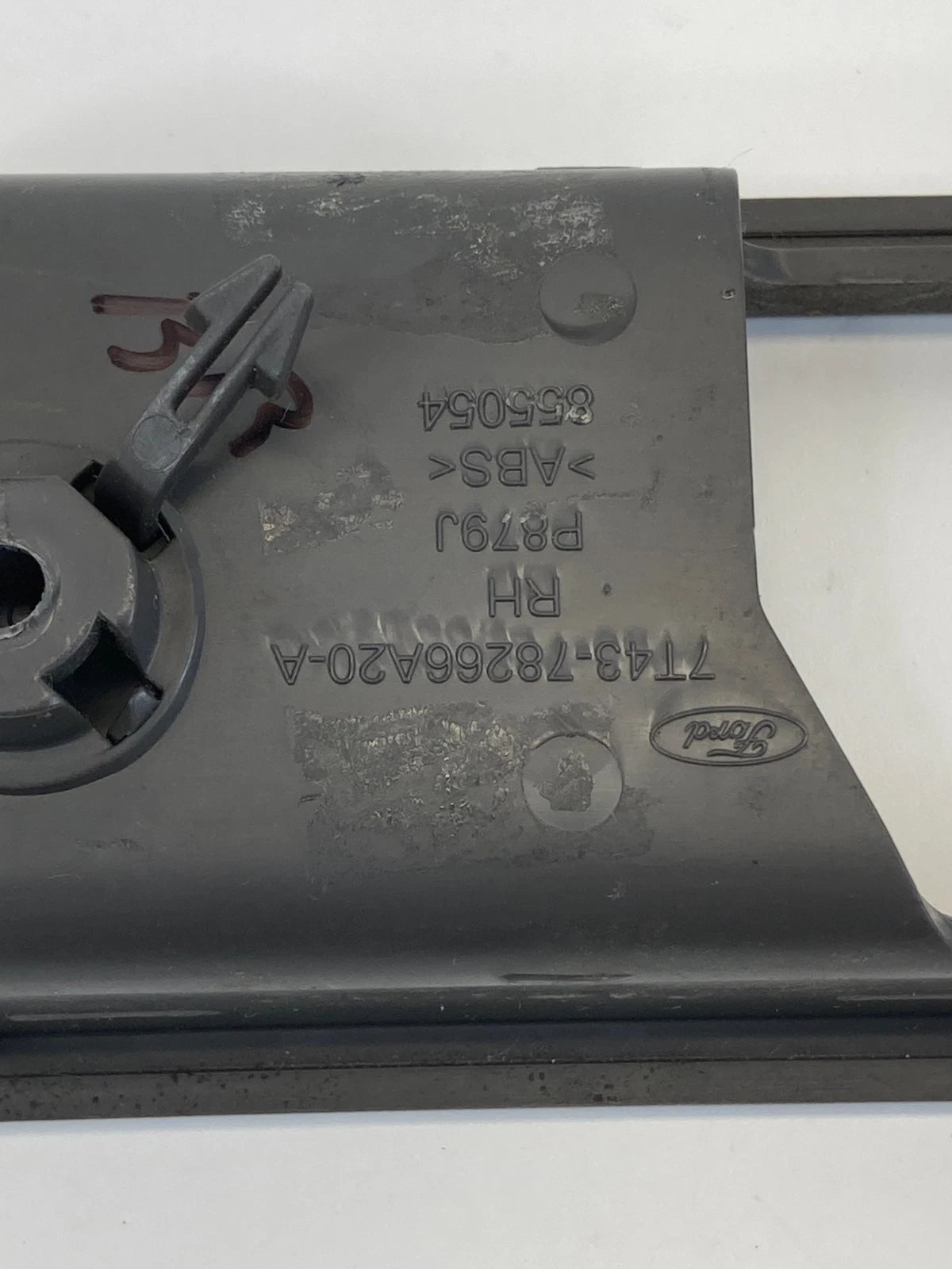 07-10 Ford Edge Rear Right Back Side Door Handle Bezel Cover Trim 7T4378266A20A