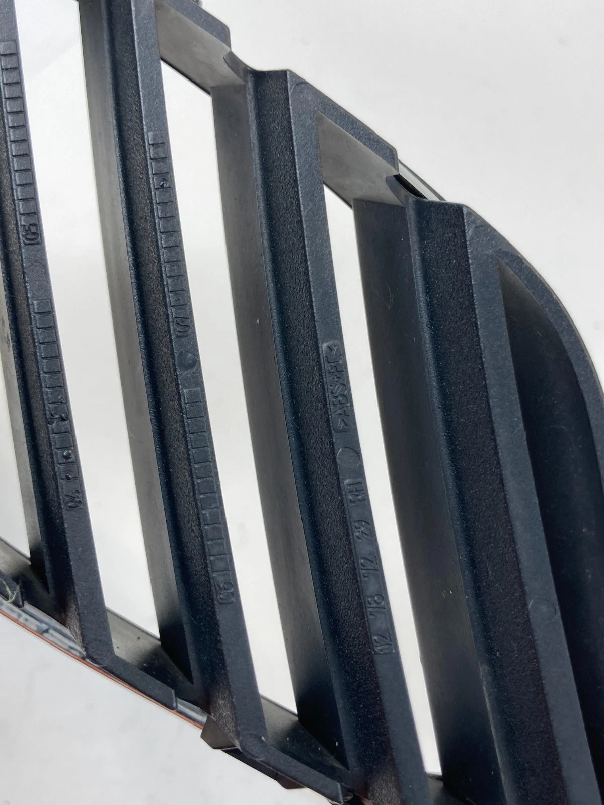 2003-07 Saab 9-3 Convertible Front Bumper Right Upper Grille Insert 12797999 OEM