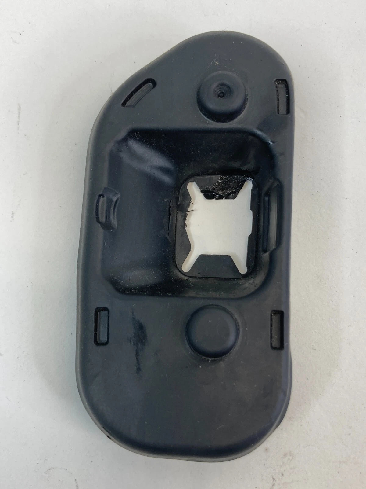 12-18 FORD FOCUS REAR RIGHT DOOR CHECK STOP STOPPER SEAL GASKET COVER CM51A27206