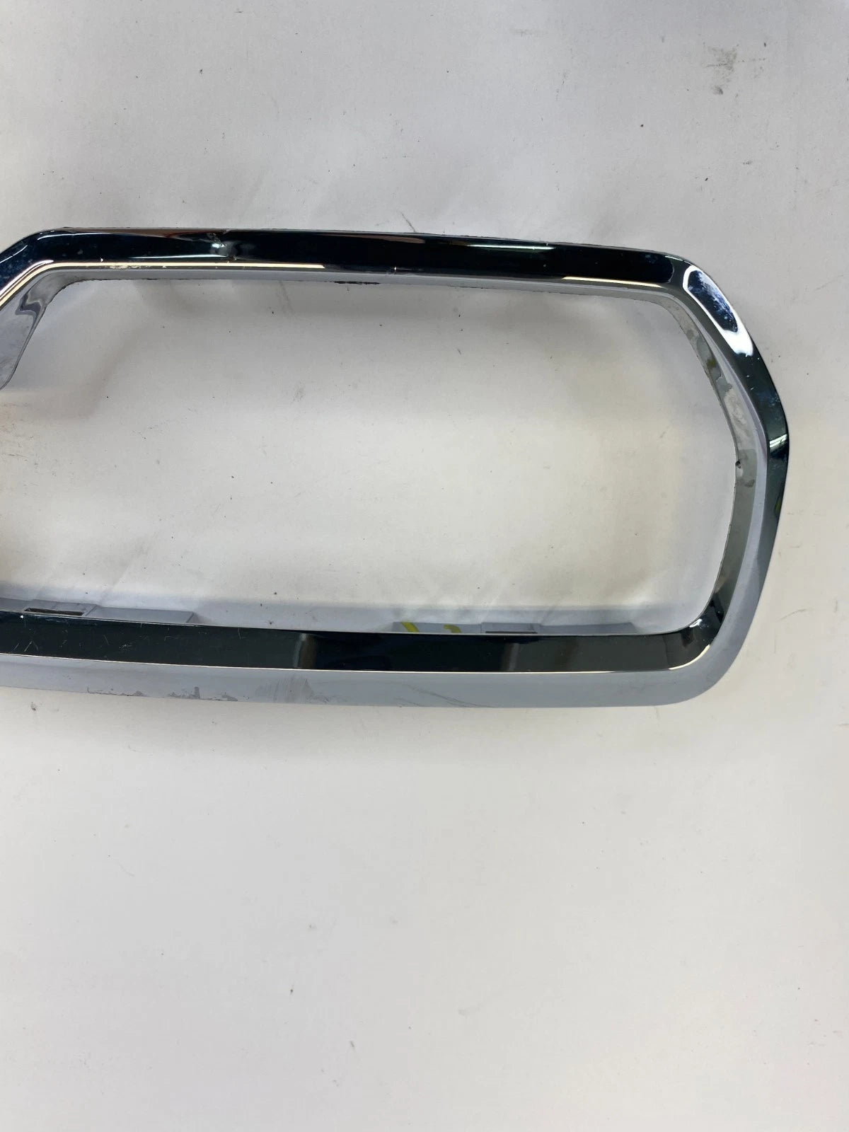 2010-2017 CHEVROLET EQUINOX CENTER CONSOLE SURROUND SHIFTER BEZEL 20885260 OEM