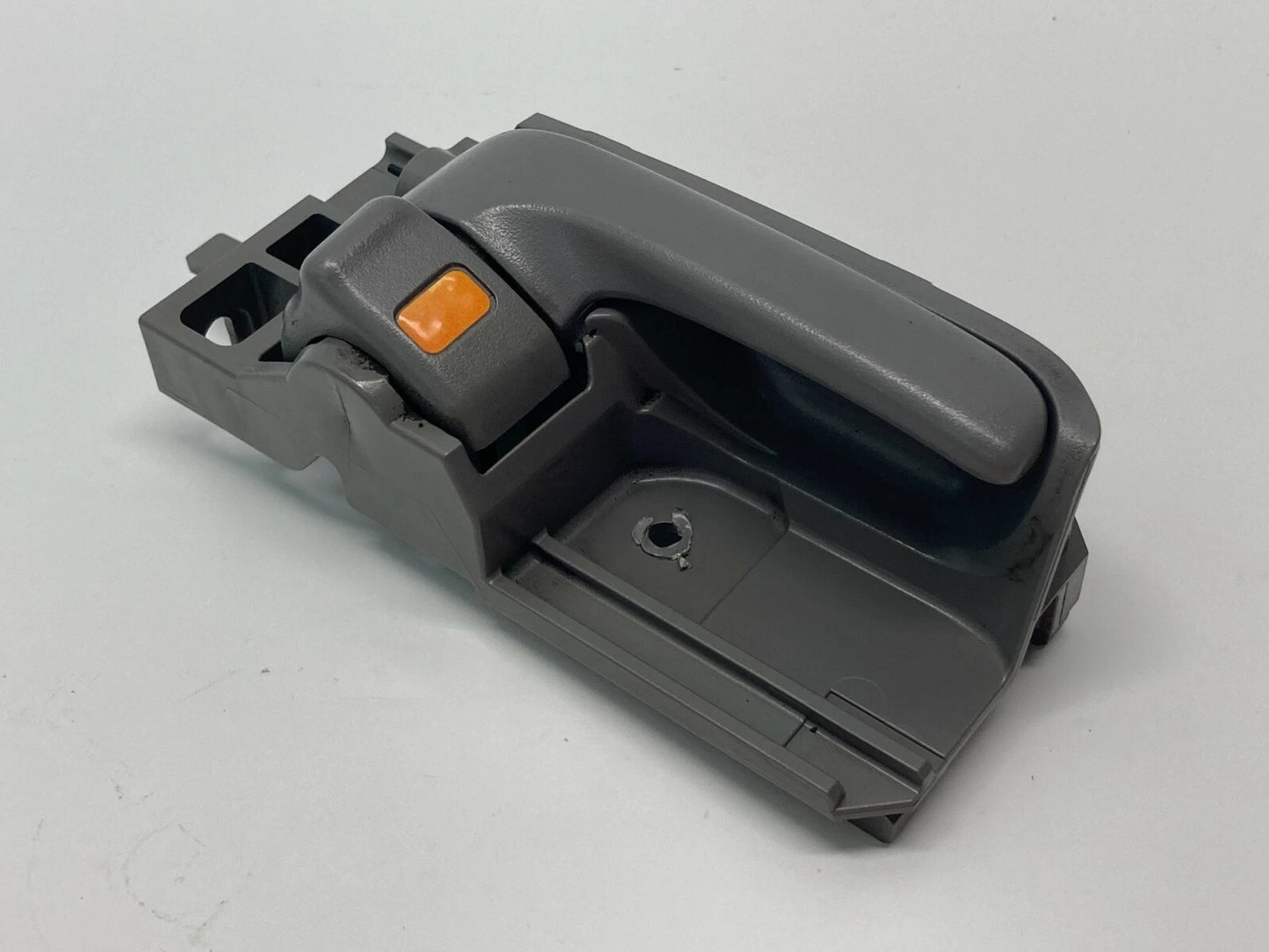 03-08 TOYOTA COROLLA REAR RIGHT PASSENGER SIDE INTERIOR DOOR HANDLE 6927302020