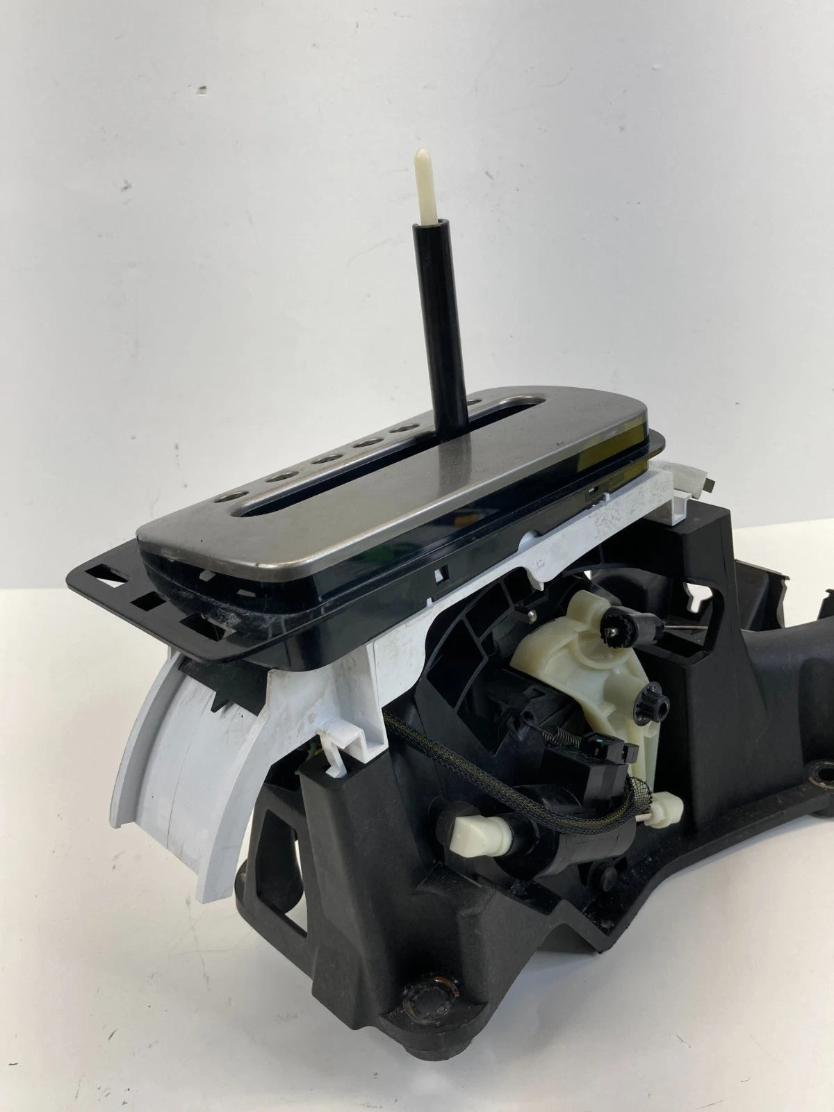 2005-2008 PONTIAC G6 2.4L AUTOMATIC TRANSMISSION GEAR SHIFT SHIFTER LEVER OEM