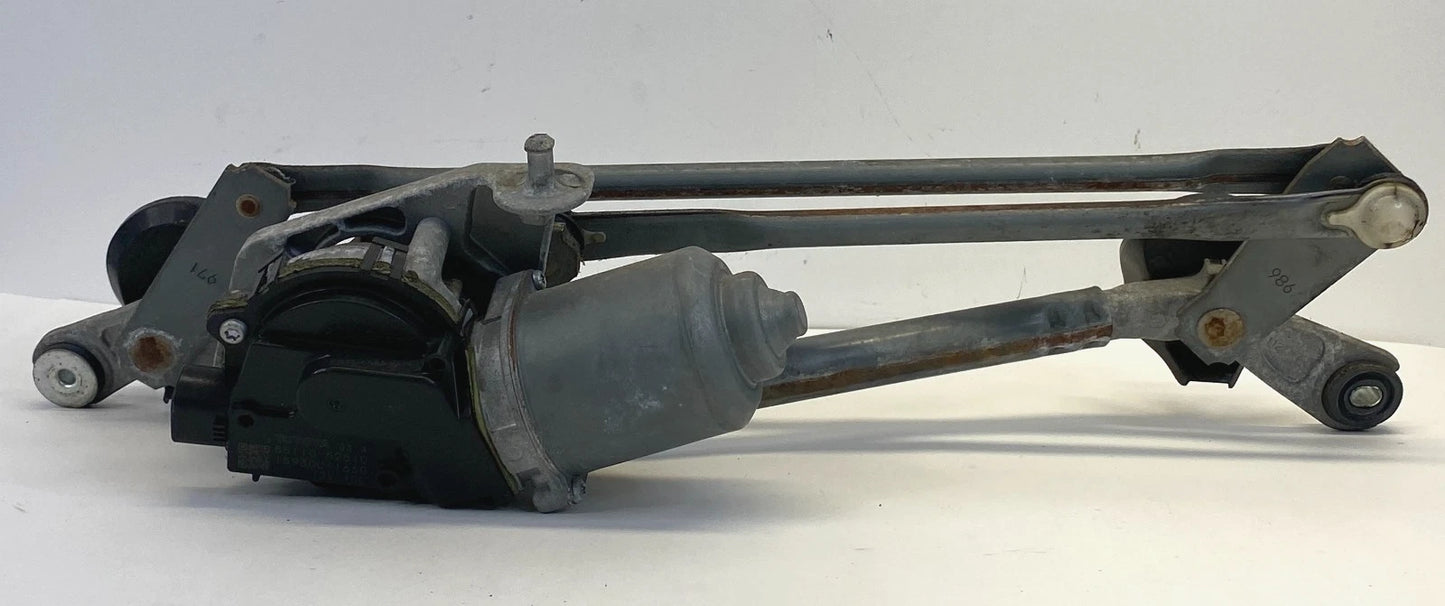 07-11 TOYOTA YARIS HTCHBCK FRONT WINDSHIELD WIPER MOTOR W LINKAGE 8511052510 OEM