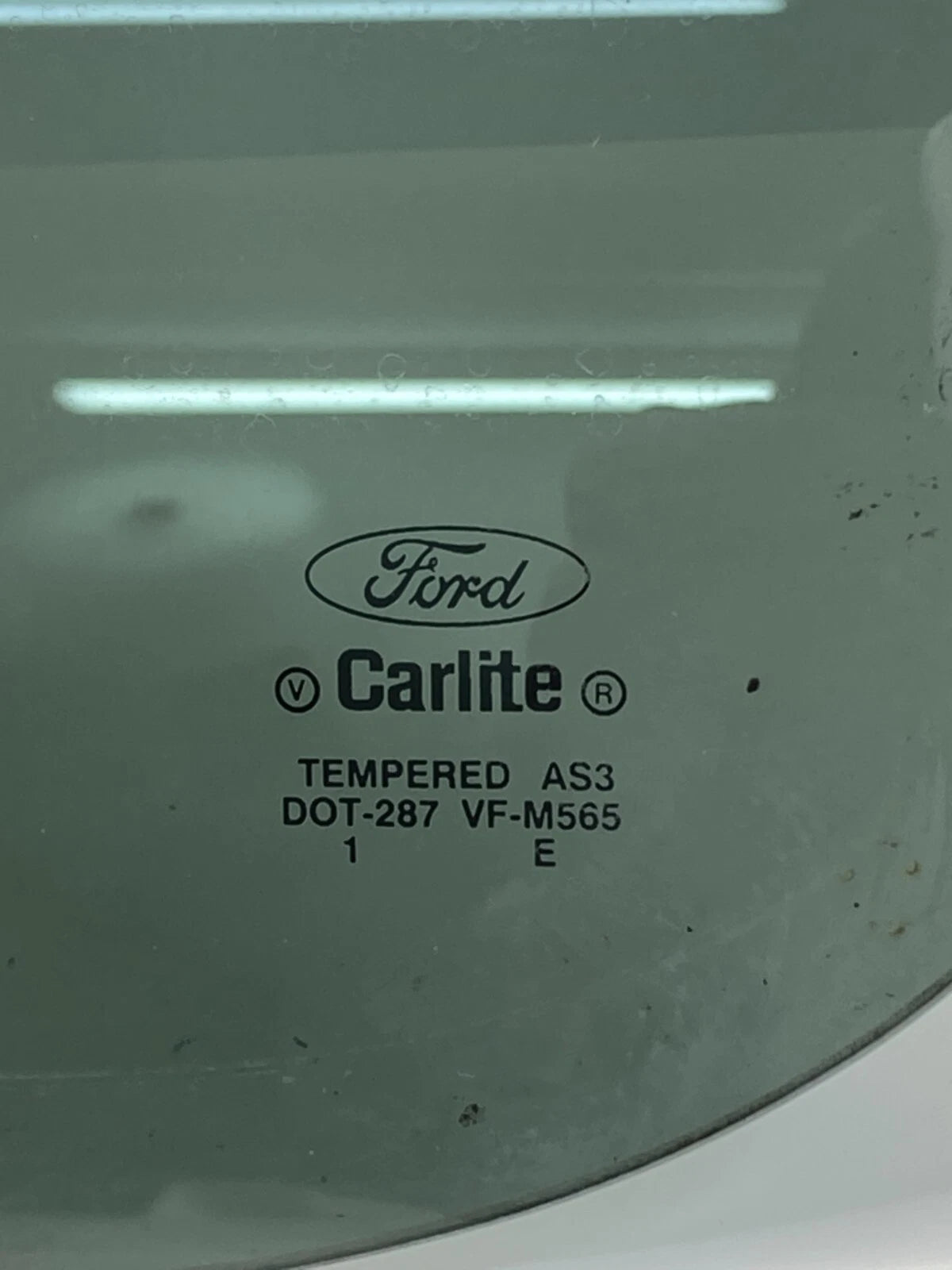 2002-2005 FORD EXPLORER SUV 4-DR REAR LEFT BACK DRIVER DOOR VENT WINDOW GLASS