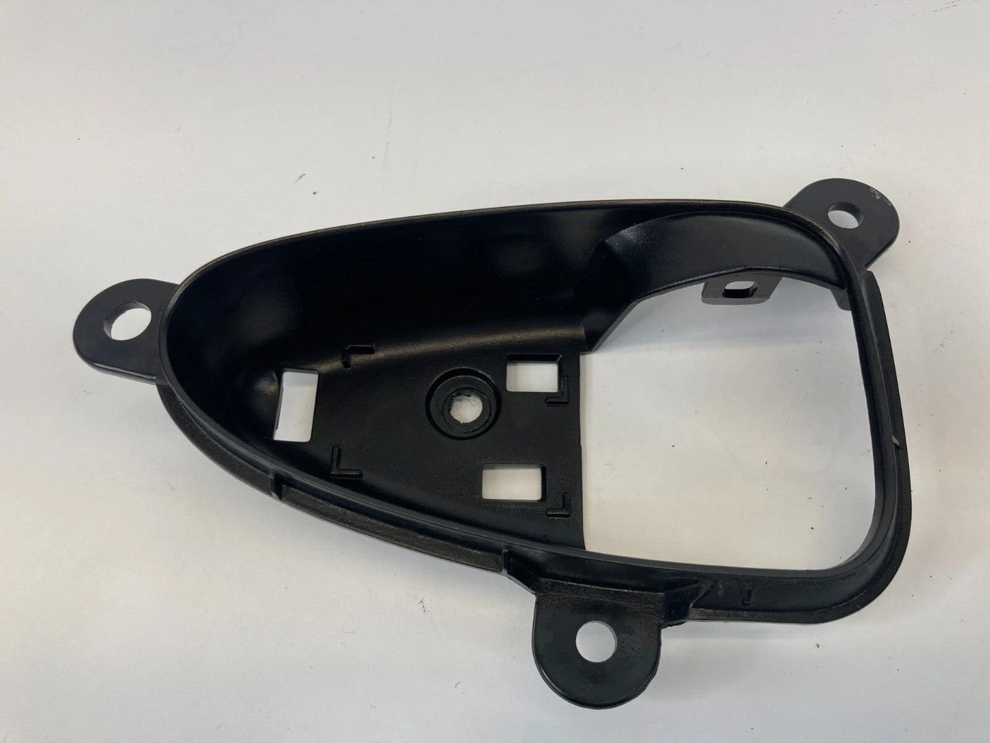 07-11 TOYOTA CAMRY REAR RIGHT SIDE INNER DOOR HANDLE COVER BEZEL 69297-06020 OEM