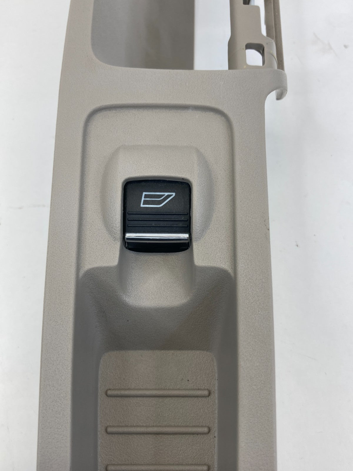 13-18 Ford C-Max Front Right Passenger Side Window Switch W/ Bezel CJ54-S26690