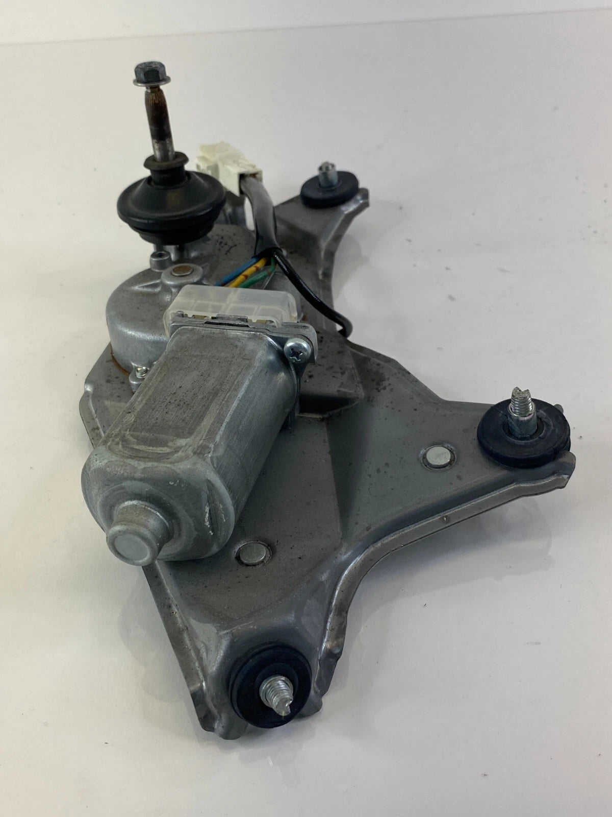04-09 TOYOTA PRIUS REAR LIFTGATE WINDSHIELD WIPER MOTOR ASSEMBLY 8513047010 OEM