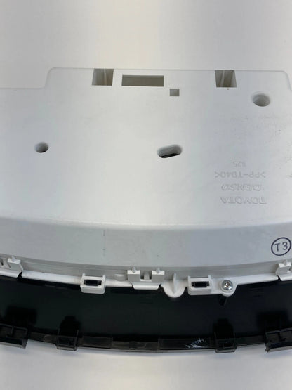 09 10 TOYOTA YARIS M/T HATCHBACK INSTRUMENT CLUSTER SPEEDOMETER GAUGES 13.974 M