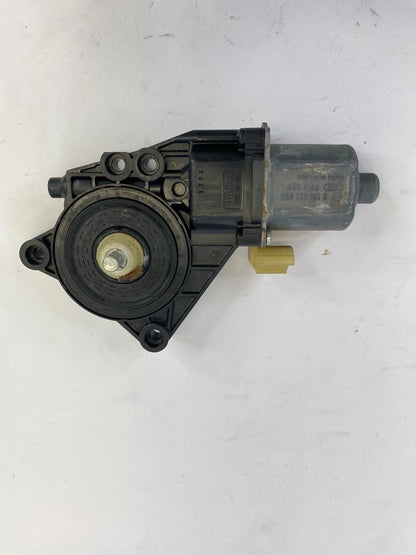 2011-2014 HYUNDAI SONATA REAR RIGHT SIDE DOOR WINDOW MOTOR BOSCH OEM 83460-3Q001