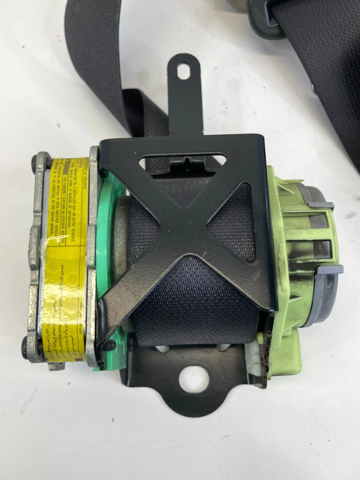 2008 2009 2010 SCION XD PASSENGER FRONT RIGHT SIDE SEAT BELT RETRACTOR OEM